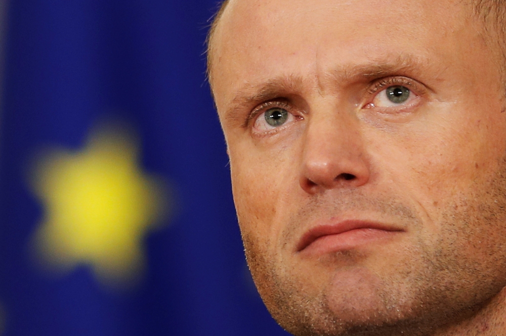 Maltese Prime Minister Joseph Muscat addresses a press conference after an urgent Cabinet meeting at the Auberge de Castille in Valletta, Malta November 29, 2019. Reuters/Yara Nardi
 