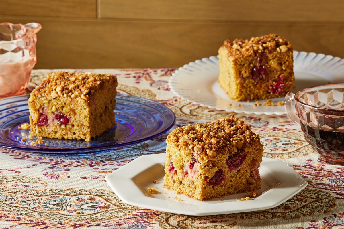  Cranberry-Orange Snacking Cake. Photo by Tom McCorkle for The Washington Post. 