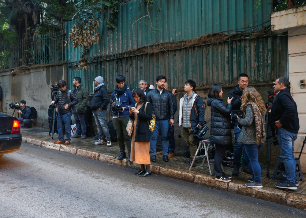 Journalists gather outside the house believed to belong to former Nissan chairman Carlos Ghosn in Beirut, Lebanon January 2, 2020. Reuters/Mohamed Azakir