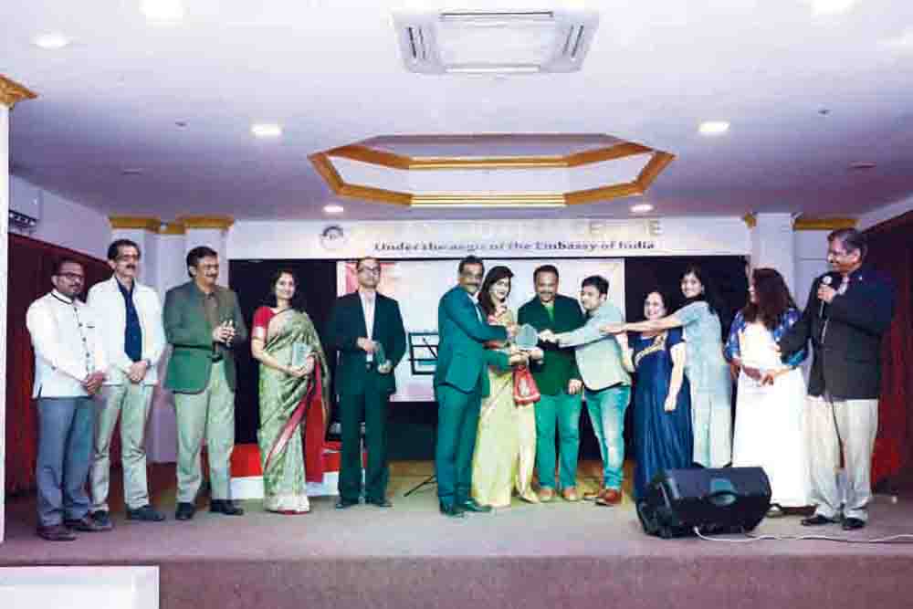 ICC President Manikantan A P honouring the participants during the event. 