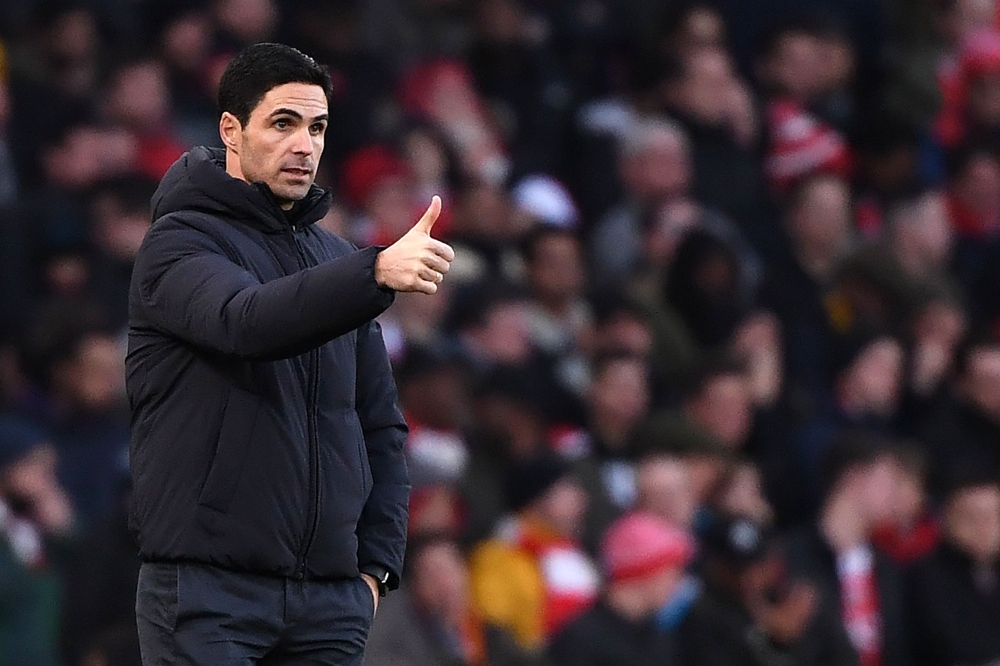 Arsenal's Spanish head coach Mikel Arteta shouts instructions to his players from the touchline during the English Premier League football match between Arsenal and Sheffield United at the Emirates Stadium in London on January 18, 2020. AFP / Daniel LEAL-