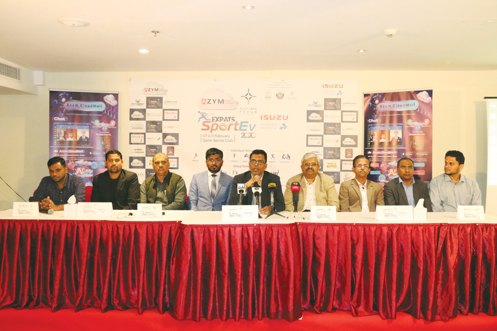 Cultural Forum Expats SportEv 2020 officials addressing a press conference.