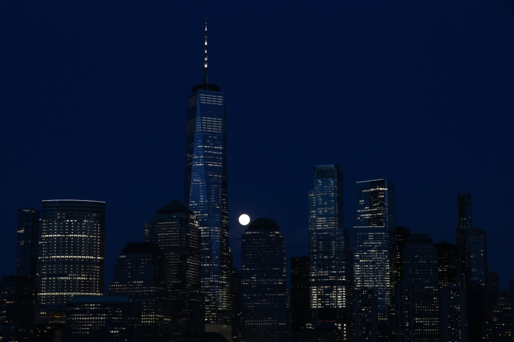 NEW YORK, USA - APRIL 7: Super Pink Moon is seen over New York City, United States on April 7, 2020. ( Tayfun Co?kun - Anadolu Agency )
