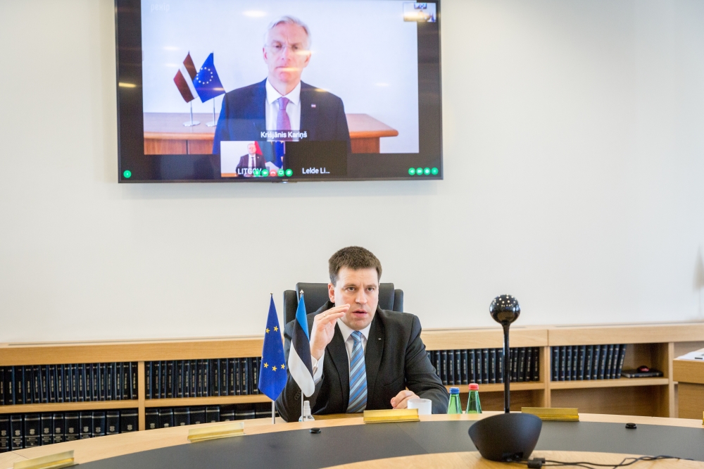 Estonian Prime Minister Juri Ratas attends a video call with his Latvian counterpart Krisjanis Karins and Lithuanian Prime Minister Saulius Skvernelis following the outbreak of the coronavirus disease (COVID-19) in Tallinn, Estonia May 6, 2020. Estonian G