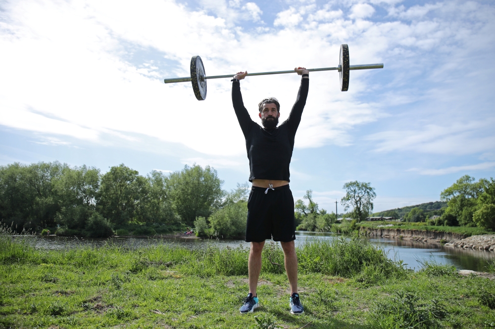 England cricketer Liam Plunkett during a training session in Castley, following the outbreak of the coronavirus disease (COVID-19), Castley, Britain, May 27, 2020. (REUTERS/Molly Darlington)