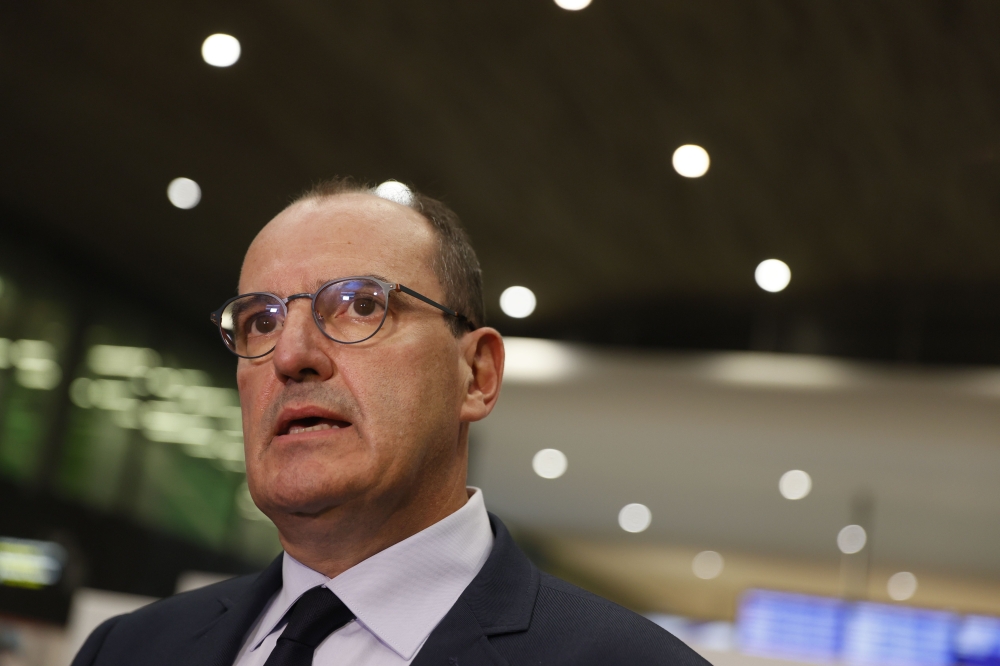 French Prime Minister Jean Castex speaks to the press at Roissy-Charles de Gaulle airport, north on Paris on July 24, 2020 during a visit as sanitary measures have been deployed for departing and arriving passengers in order to curb the spread of the COVI