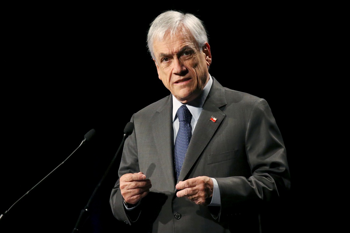FILE PHOTO: Chile's President Sebastian Pinera delivers speech during the inauguration of the annual National Meeting of Entrepreneurs (ENADE) in Santiago, Chile January 29, 2020. REUTERS/Edgard Garrido/File Photo
