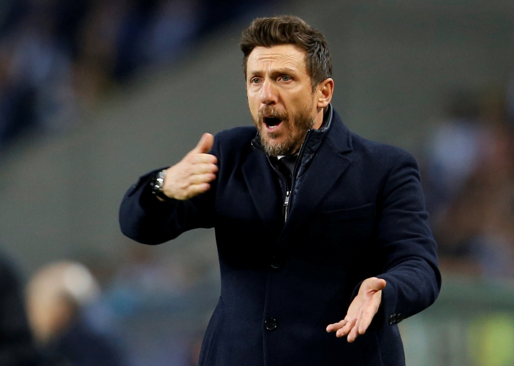 FILE PHOTO: Soccer Football - Champions League - Round of 16 Second Leg - FC Porto v AS Roma - Estadio do Dragao, Porto, Portugal - March 6, 2019 AS Roma coach Eusebio Di Francesco during the match REUTERS/Pedro Nunes/File Photo
