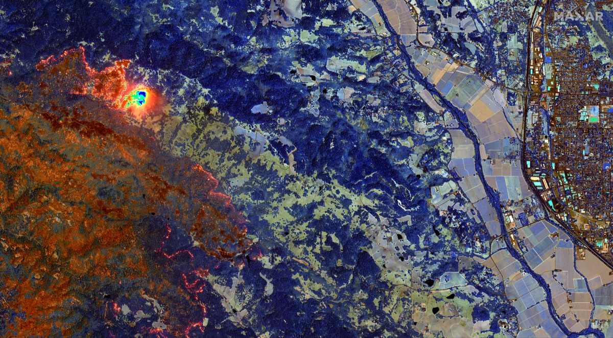 An SWIR satellite image shows LNU Lightning Complex wildfire burning in Sonoma County near Healdsburg, California, U.S., August 20, 2020. Picture taken August 20, 2020. Satellite image ?2020 Maxar Technologies/Handout via REUTERS 