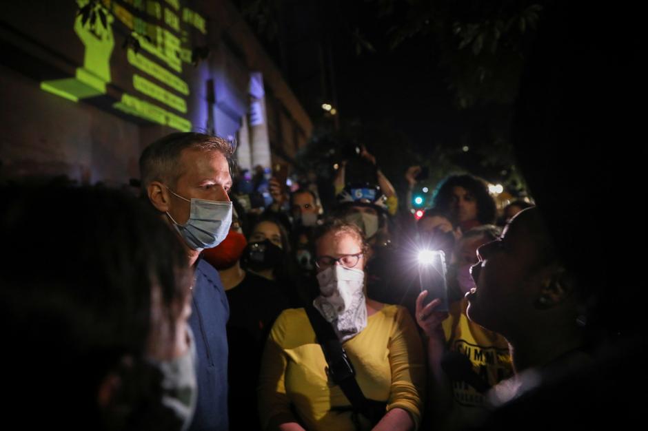 FILE PHOTO/REUTERS