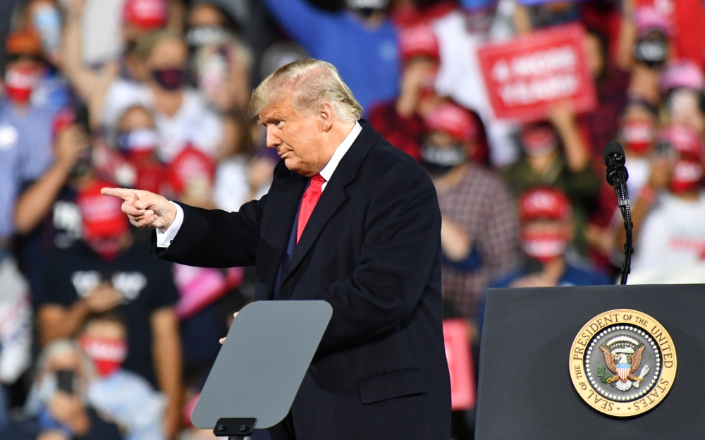 US President Donald Trump gestures during a Make America Great Again campaign rally in Fayetteville, North Carolina, United States on September 19, 2020. Peter Zay - Anadolu