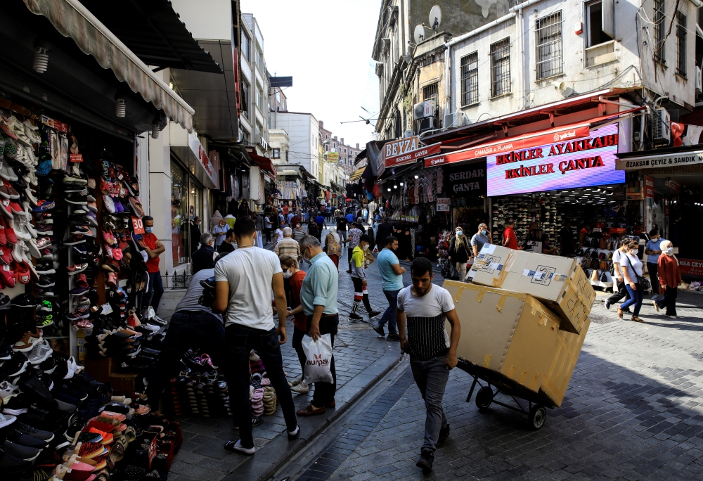 People shop at Eminonu district in Istanbul, Turkey, September 24, 2020. REUTERS/Umit Bektas