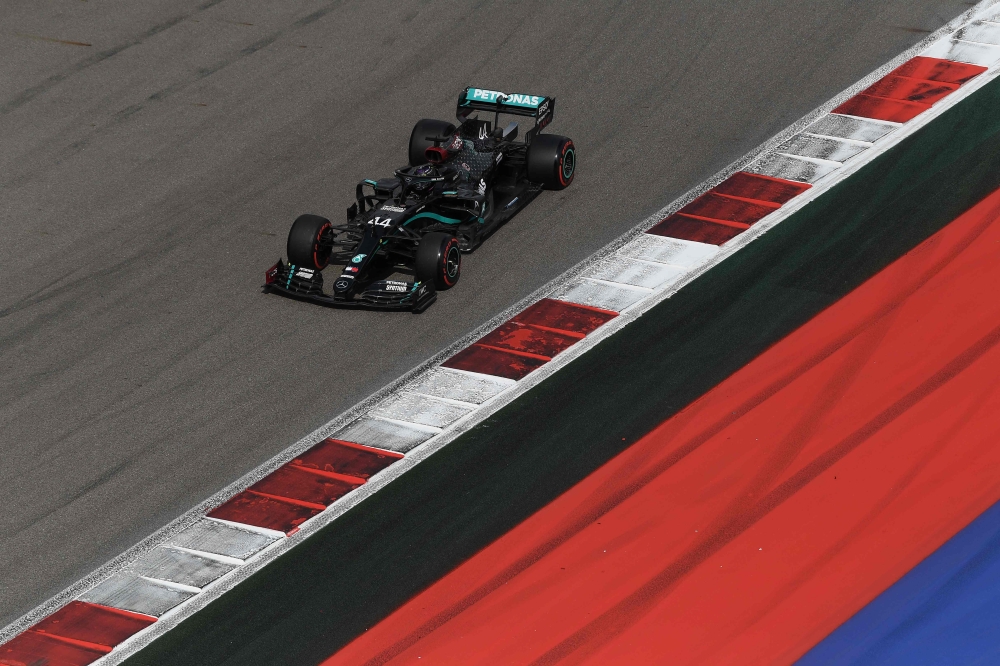 Mercedes' British driver Lewis Hamilton steers his car during the third practice session for the Formula One Russian Grand Prix at the Sochi Autodrom Circuit in Sochi on September 26, 2020. / AFP / Kirill KUDRYAVTSEV