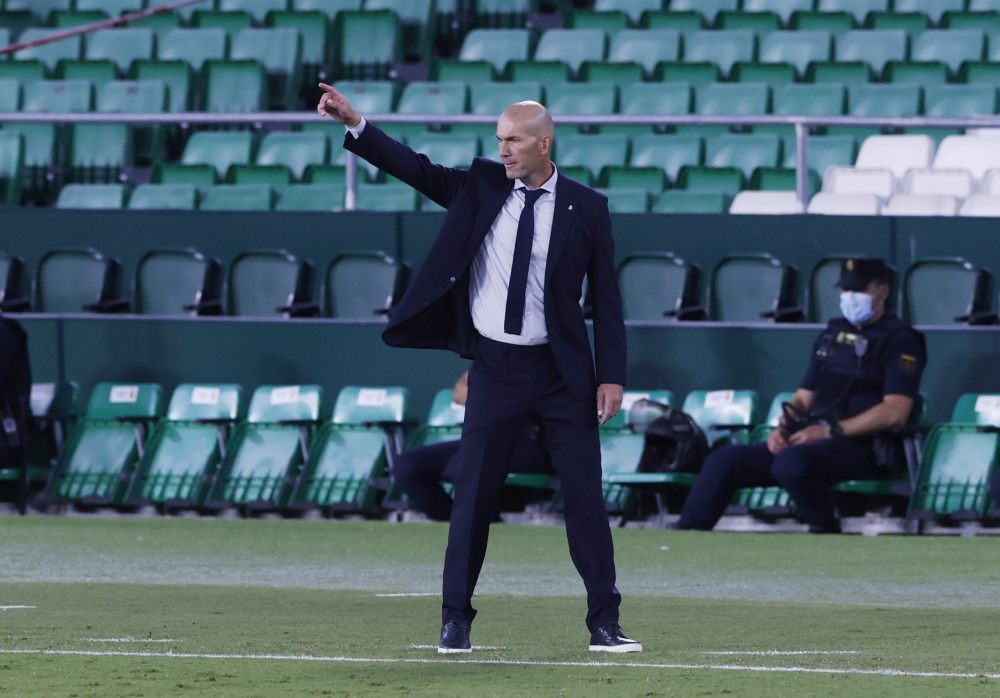 Real Madrid manager Zinedine Zidane reacts REUTERS/Marcelo Del Pozo