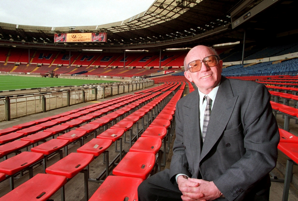 May 17, 2000 Nobby Stiles sits in the stands at Wembley, as QXL launch the 'end of an era' auctions Action Images via Reuters/Richard Heathcote/File Photo