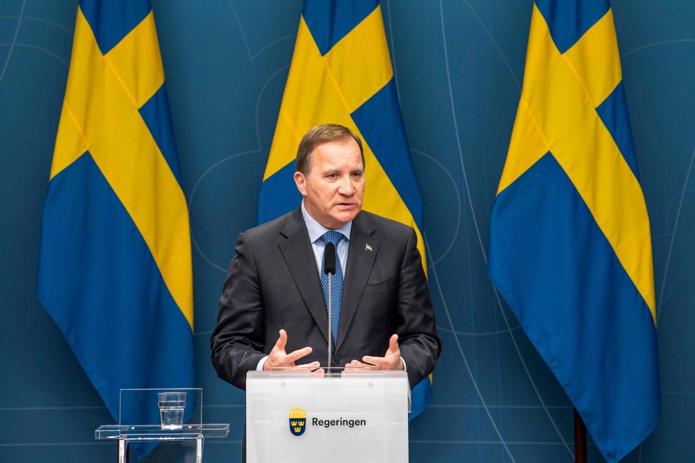 Swedish Prime Minister Stefan Lofven gives a press conference about the situation of the coronavirus COVID-19 pandemic, at the government headquarters in Stockholm, Sweden, on November 3, 2020. / AFP / Jonathan NACKSTRAND