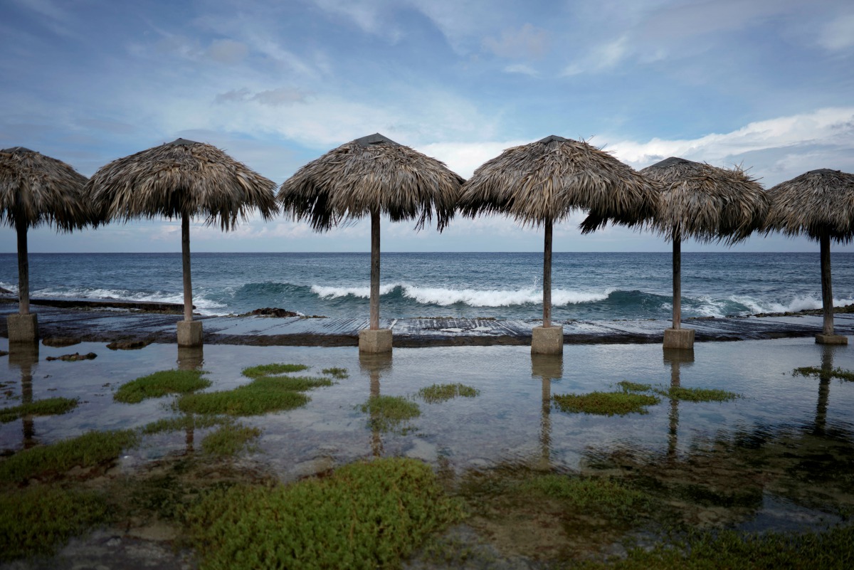 FILE PHOTO: A view of the seaside ahead of the arrival of the Storm Eta in Havana, Cuba, November 7, 2020. REUTERS/Alexandre Meneghini/File Photo
