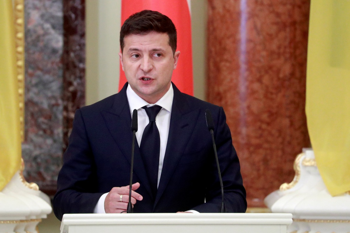 FILE PHOTO: Ukrainian President Volodymyr Zelenskiy speaks during a joint news briefing with Polish President Andrzej Duda (not pictured) as they meet in Kyiv, Ukraine October 12, 2020. REUTERS/Valentyn Ogirenko/Pool/File Photo
