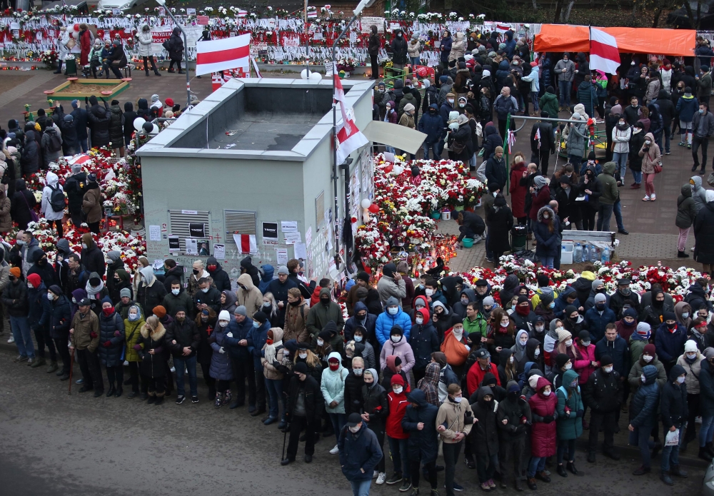 Opposition supporters attend a rally to protest against the Belarus presidential election results in Minsk, on November 15, 2020.  AFP / Stringer