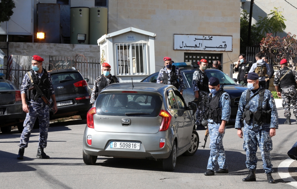 Members of the Lebanese police gather outside Baabda prison, Lebanon, November 21, 2020. REUTERS/Mohamed Azakir