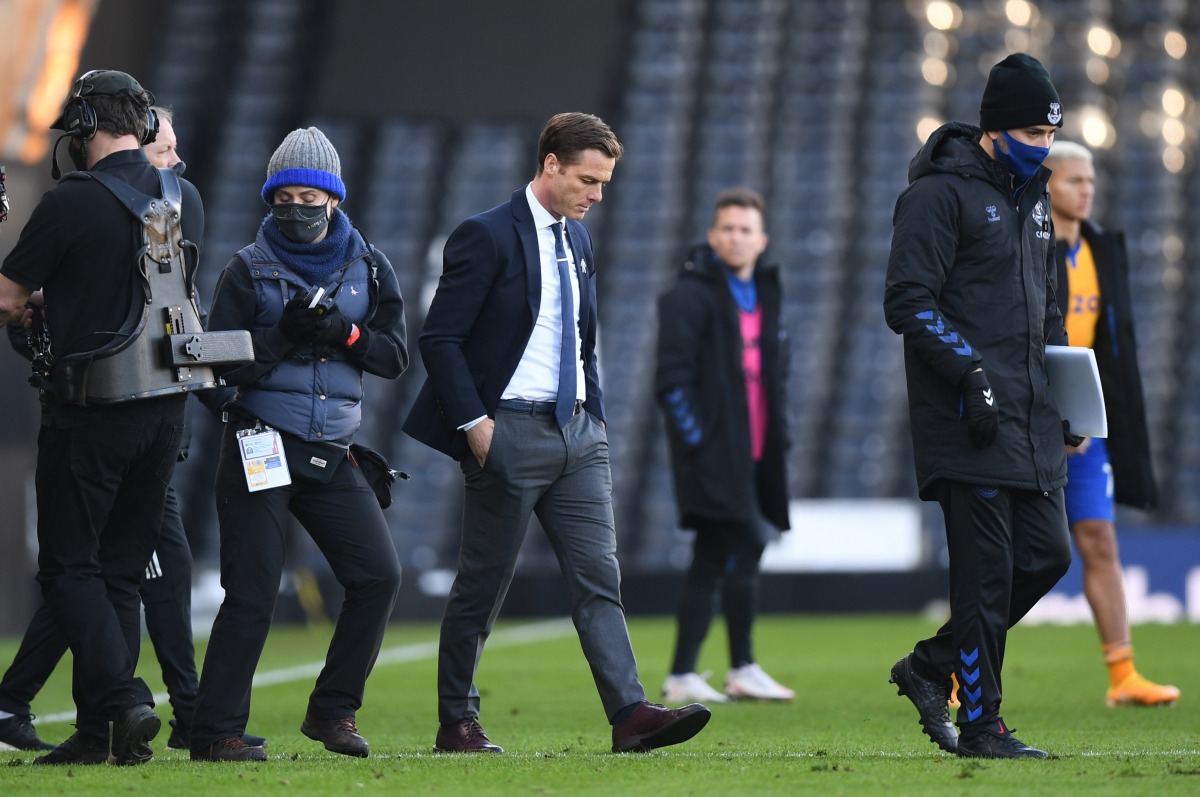 Fulham manager Scott Parker looks dejected at the end of the match Pool via REUTERS/Daniel Leal-Olivas