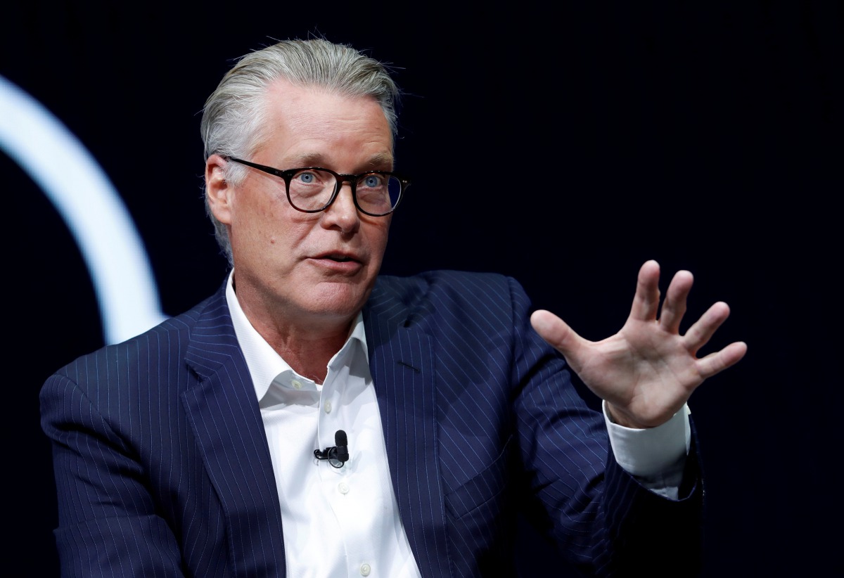 FILE PHOTO: Ed Bastian, CEO of Delta Air Lines, speaks during a keynote address at the 2019 Consumer Electronics Show (CES) in Las Vegas, Nevada, U.S. January 8, 2019. REUTERS/Steve Marcus/File Photo
