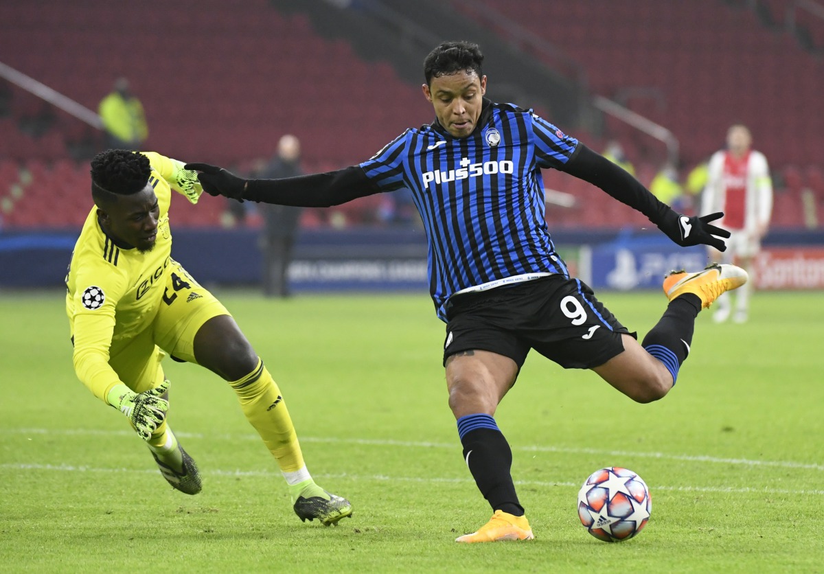 Soccer Football - Champions League - Group D - Ajax Amsterdam v Atalanta - Johan Cruijff Arena, Amsterdam, Netherlands - December 9, 2020 Atalanta's Luis Muriel scores their first goal REUTERS/Piroschka Van De Wouw
