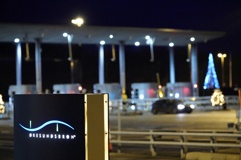 The border crossing between Sweden and Denmark at Oresund bridge is seen after the Swedish government decided to close it to visitors, to fight the spread of coronavirus disease (COVID-19), in Malmo, Sweden, December 21, 2020. TT News Agency/Johan Nilsson