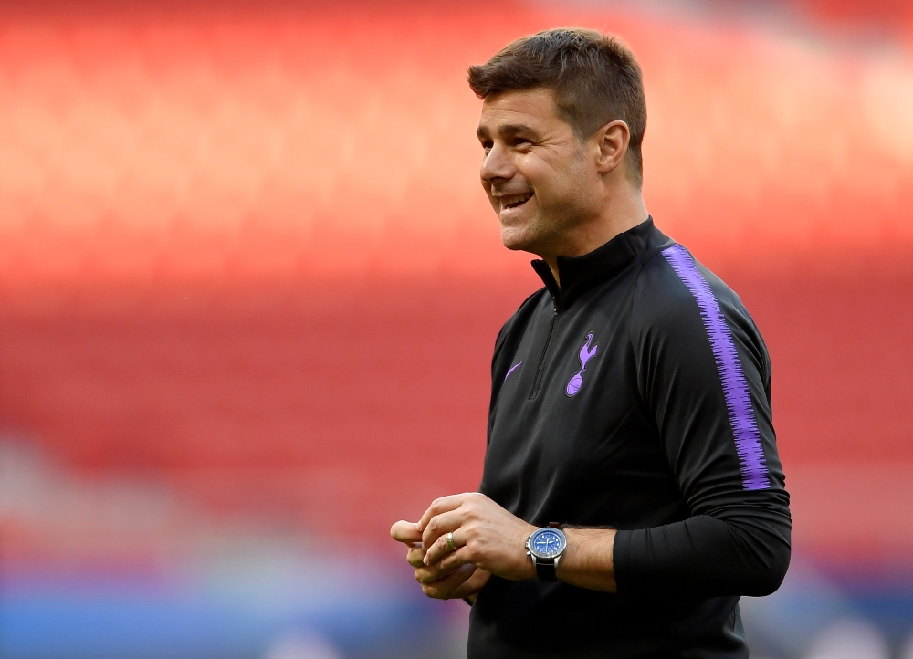 Mauricio Pochettino during training (REUTERS/Toby Melville/File Photo)