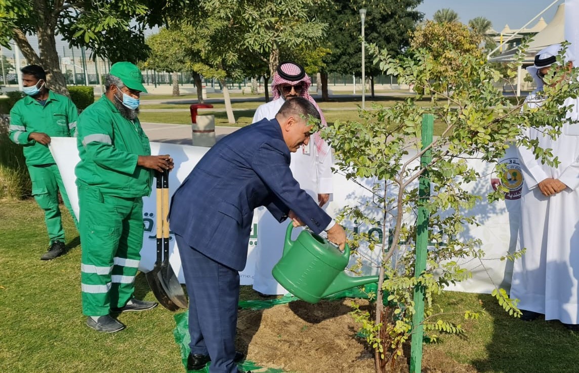 Ambassador of Turkey to Qatar, H E Mehmet Mustafa Goksu participating in the Plant Million Tree initiative of the Ministry of Municipality and Environment. 