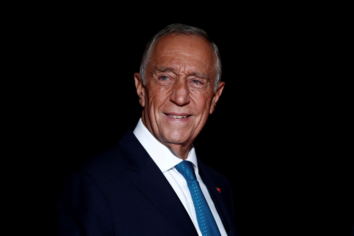 FILE PHOTO: Portugal's President Marcelo Rebelo de Sousa arrives to attend a visit and a dinner at the Orsay Museum on the eve of the commemoration ceremony for Armistice Day, 100 years after the end of the First World War, in Paris, France, November 10, 