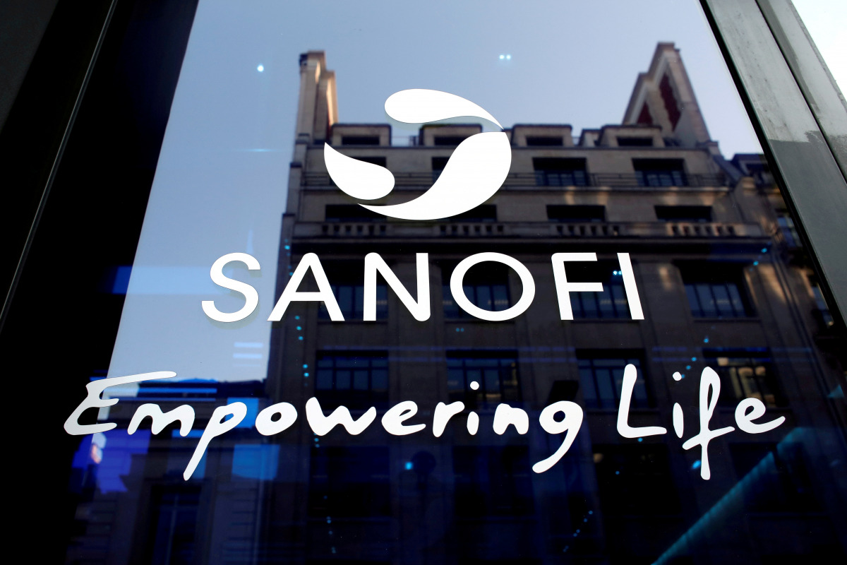 FILE PHOTO: A Sanofi logo is seen during the company's annual results news conference in Paris, France, February 6, 2020. REUTERS/Benoit Tessier/File Photo

