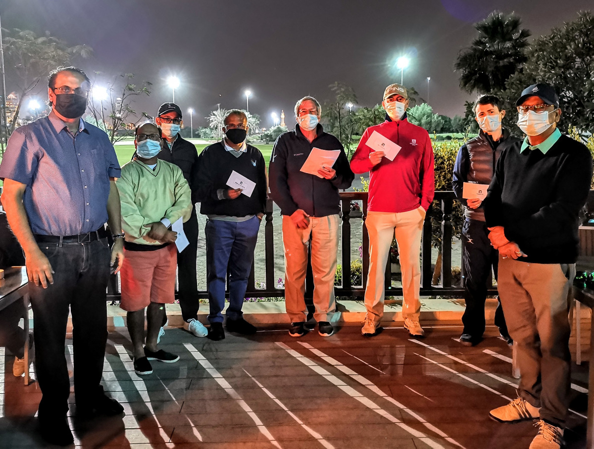 Participants of QGL tournament pose for a group photo. 
