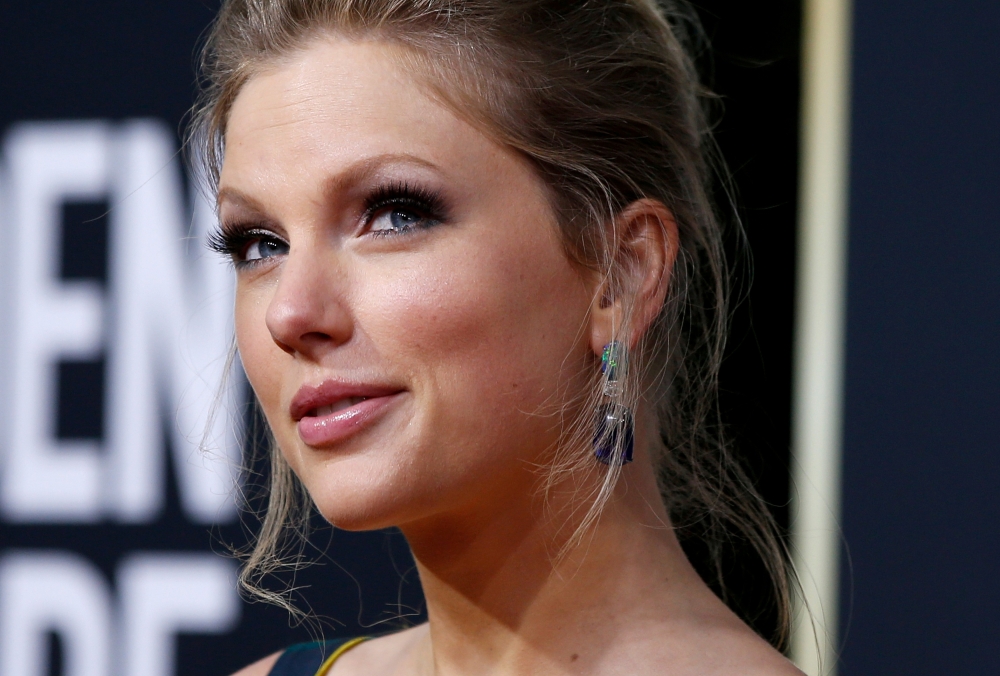  77th Golden Globe Awards - Arrivals - Beverly Hills, California, U.S., January 5, 2020 - Taylor Swift. REUTERS/Mario Anzuoni/File Photo/File Photo