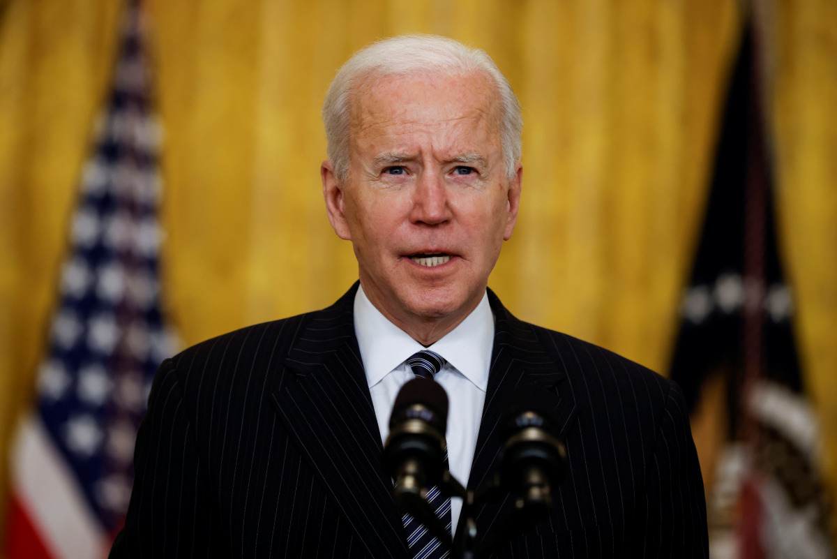 U.S. President Joe Biden speaks about the state of vaccinations during a coronavirus disease (COVID-19) response event in the East Room at the White House in Washington, U.S., March 18, 2021. REUTERS/Carlos Barria
