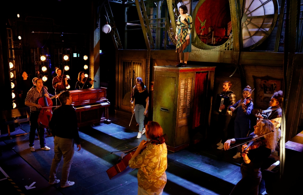 The cast of 