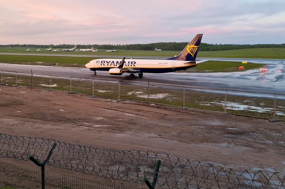 A Ryanair aircraft, which was carrying Belarusian opposition blogger and activist Roman Protasevich and diverted to Belarus, where authorities detained him, lands at Vilnius Airport in Vilnius, Lithuania May 23, 2021. Reuters/Andrius Sytas