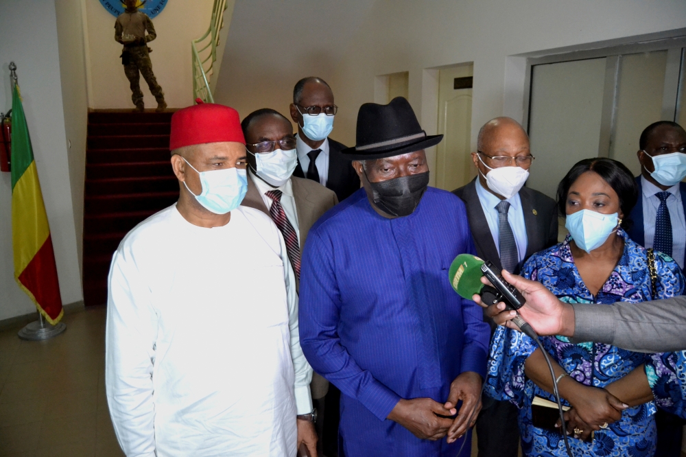 Goodluck Jonathan, former Nigerian president and head of ECOWAS mediators delegation for the Mali crisis, speaks to journalists after his meeting with Vice President Colonel Assimi Goita, in Bamako, Mali, May 26, 2021. Reuters/Amadou Keita