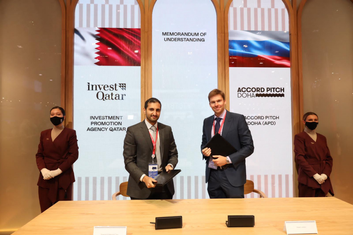 Sheikh Ali Alwaleed Al Thani (left), Chief Executive Officer at IPA Qatar, during the signing ceremony
