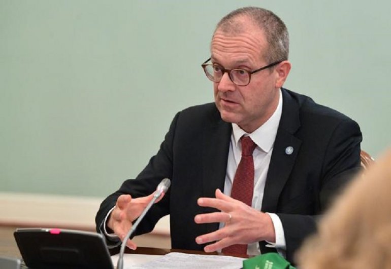 FILE PHOTO: Hans Kluge, World Health Organization regional director for Europe, attends a meeting with Russian Prime Minister Mikhail Mishustin in Moscow, Russia September 23, 2020. Sputnik/Alexander Astafyev/Pool via REUTERS
