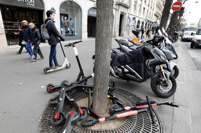 FILE PHOTO/REUTERS
