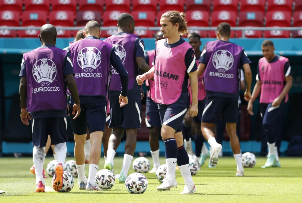 France's Antoine Griezmann during training Reuters/Bernadett Szabo
