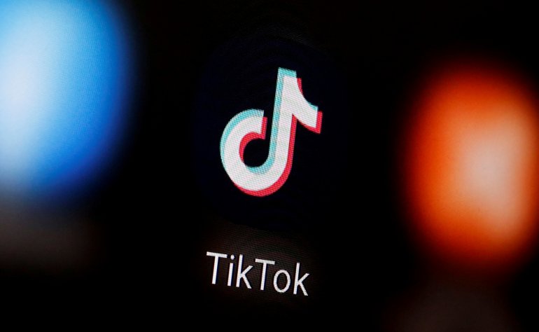 FILE PHOTO: A TikTok logo is displayed on a smartphone in this illustration taken January 6, 2020. REUTERS/Dado Ruvic/Illustration/File Photo
