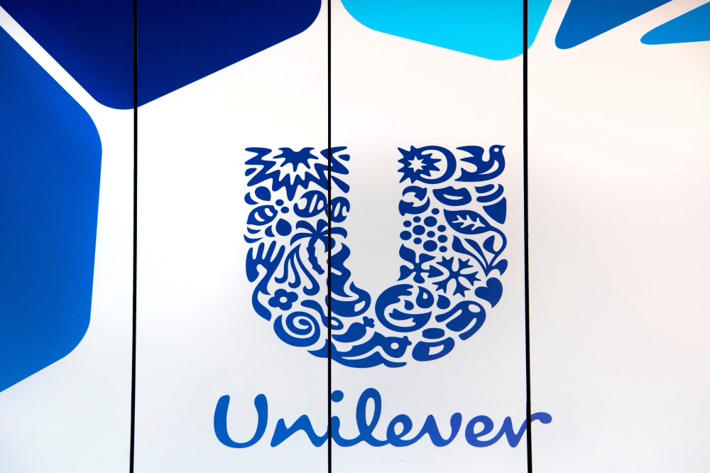 The logo of Unilever is seen at the headquarters in Rotterdam, Netherlands August 21, 2018. REUTERS/Piroschka van de Wouw/File Photo
 