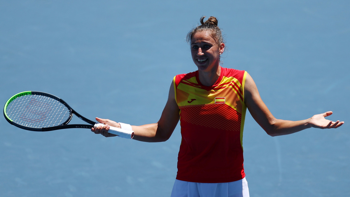 Tokyo 2020 Olympics - Tennis - Women's Singles - Round 1 - Ariake Tennis Park - Tokyo, Japan - July 25, 2021. Sara Sorribes of Spain celebrates after winning her first round match against Ashleigh Barty of Australia REUTERS/Edgar Su
