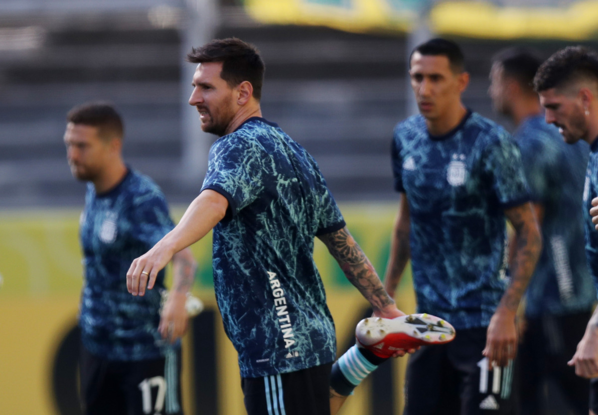 Soccer Football - World Cup - South American Qualifiers - Brazil v Argentina - Arena Corinthians, Sao Paulo, Brazil - September 5, 2021 Argentina's Lionel Messi during the warm up before the match REUTERS/Amanda Perobelli
