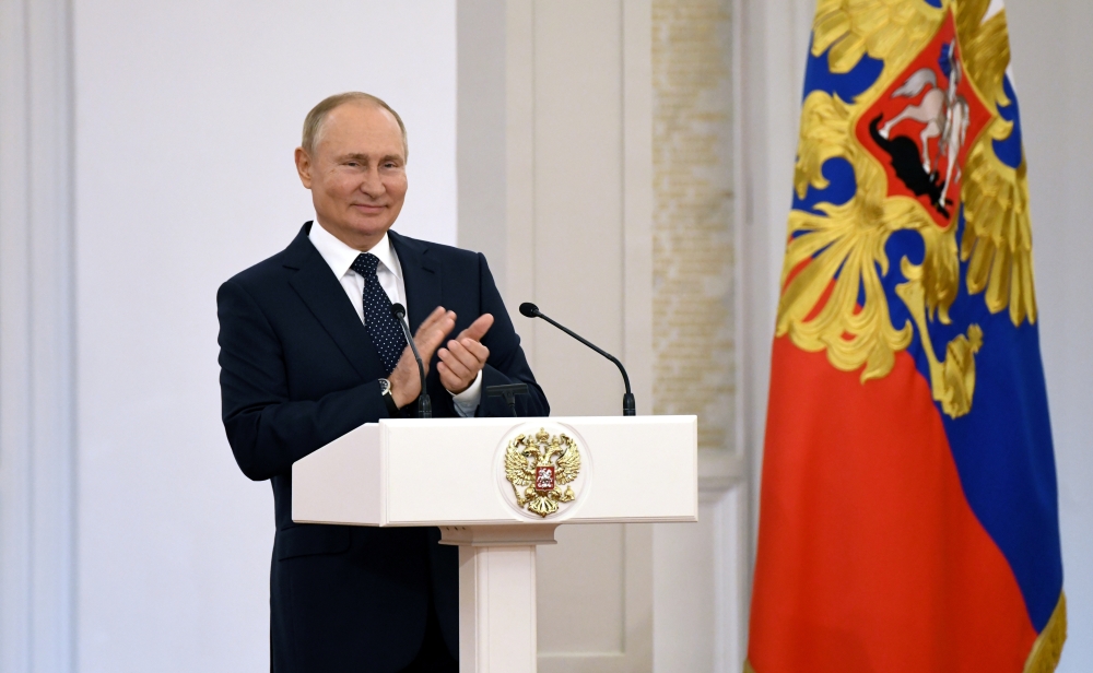 Russian President Vladimir Putin addresses participants of the Tokyo 2020 Paralympic Games during an awarding ceremony at the Kremlin in Moscow, Russia September 13, 2021. Sputnik/Valeriy Melnikov/Kremlin via REUTERS