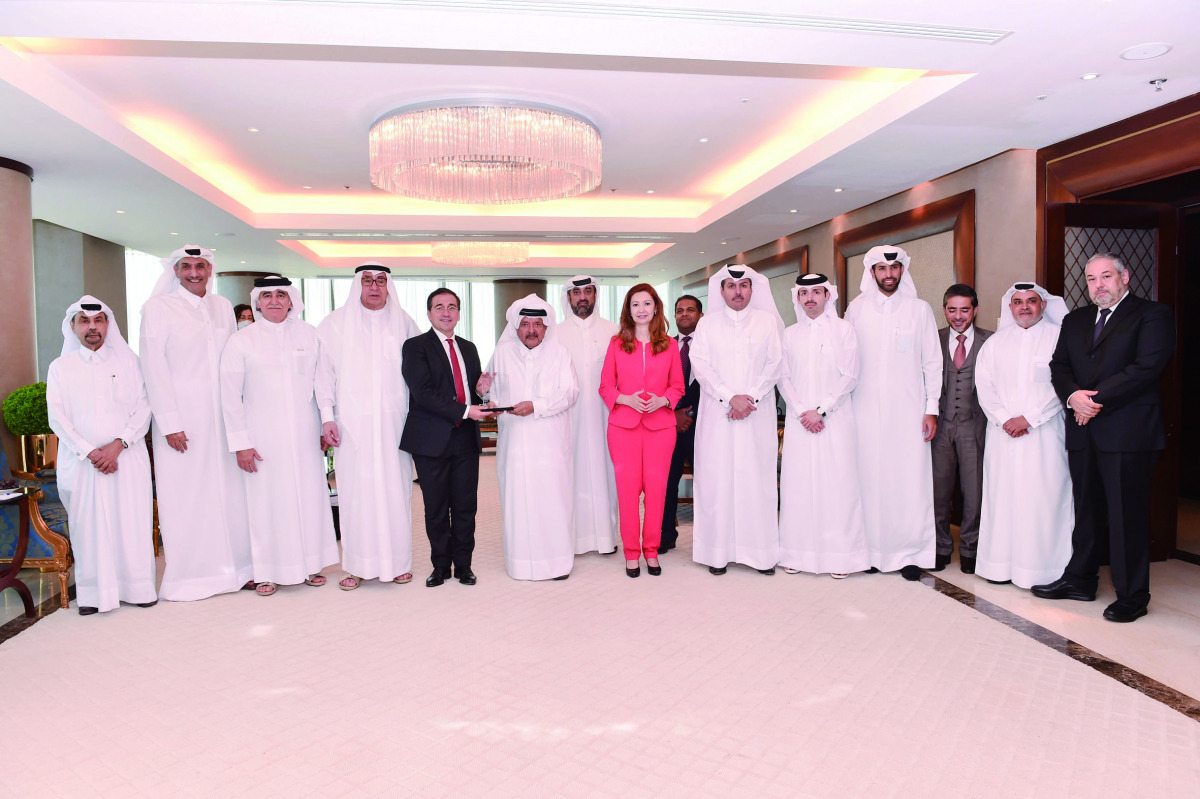 Officials and members of Qatari Businessmen Association with H E Jose Manuel Albares Bueno, his accompanying delegation and  H E Belen Alfaro during the meeting.