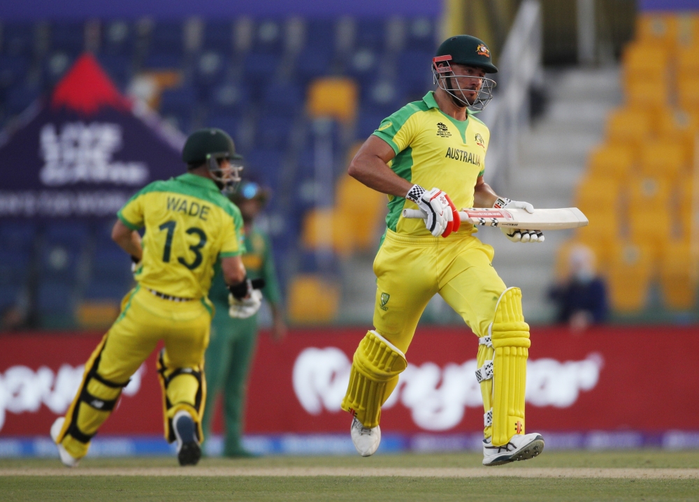 Australia's Marcus Stoinis and Matthew Wade in action (REUTERS/Hamad I Mohammed)