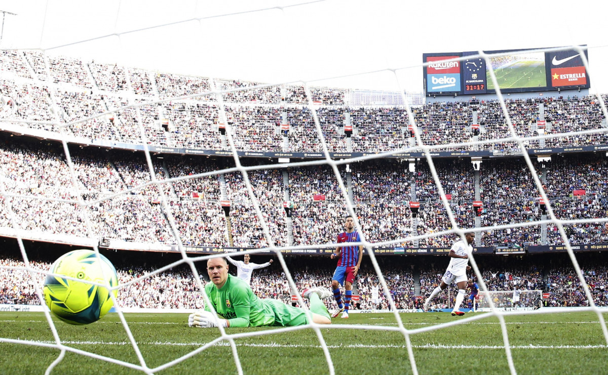 Barcelona's Marc-Andre ter Stegen reacts after Real Madrid's David Alaba scored their first goal REUTERS/Albert Gea

